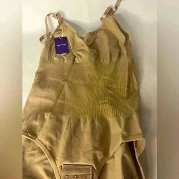 COPY - New with tags. Heyshaoe body suit. Size Large. Beige - Picture 1 of 6